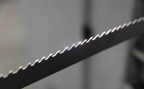 大理双金属带锯条产生切削噪音的原因具体有哪些？